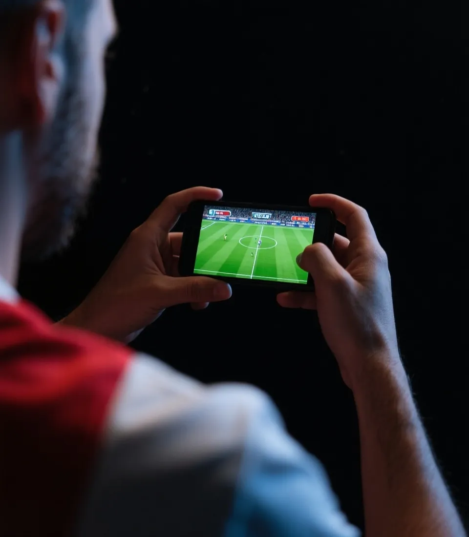 手機觀看高清直播示意